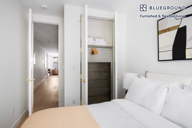 Building Photo - 285 Kingsland Ave