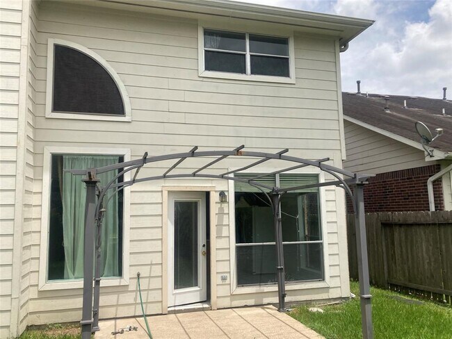 Building Photo - 8522 Chickamauga Ln