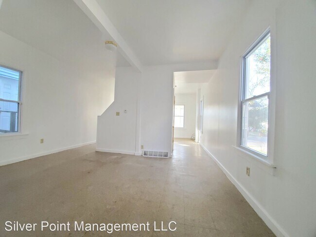Building Photo - 3 br, 1 bath House - 83 South Ave
