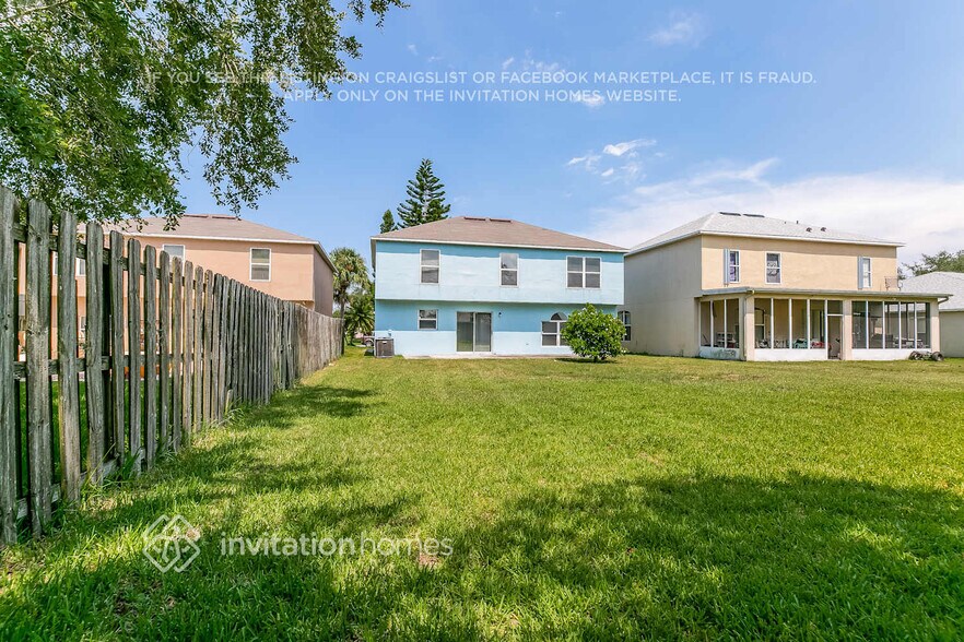 Building Photo - 1800 Brookshire Cir