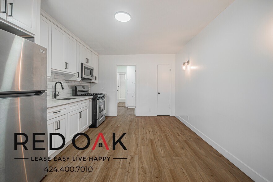 Building Photo - 340 W 87th St