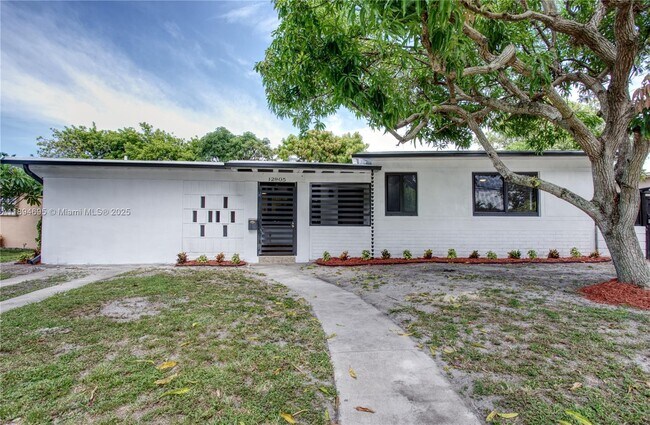 Building Photo - 12905 N Miami Ave