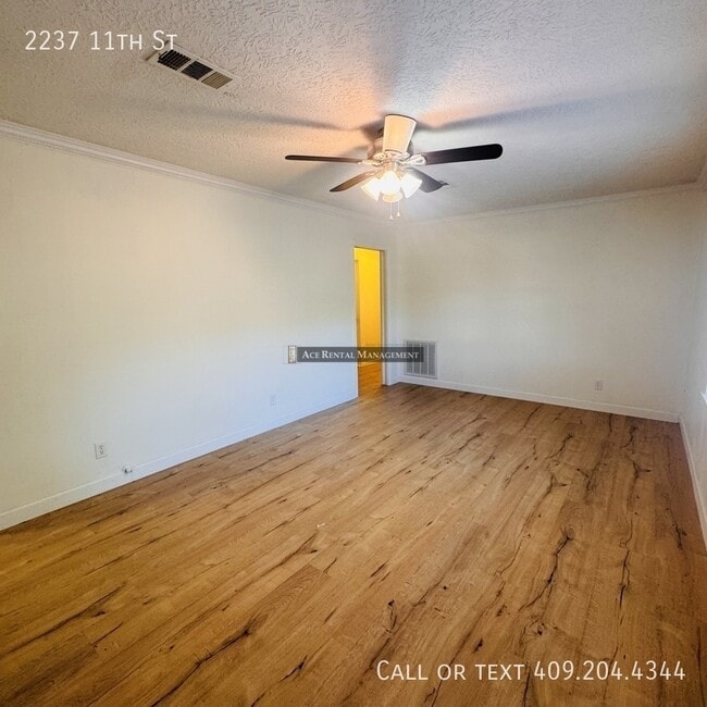 Building Photo - 2237 11th St