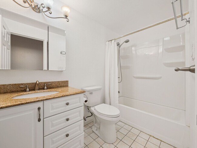 Building Photo - Completely Refreshed Head to Toe!