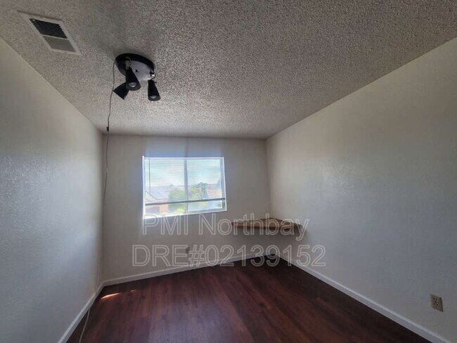 Building Photo - 2443 Dawn Way