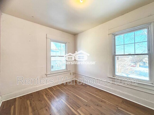 Building Photo - 1171 21st St