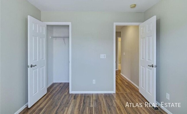 Building Photo - 14296 Woodrock Path