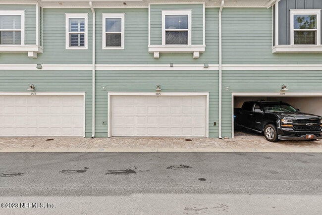 Building Photo - 11475 Surfline Ct