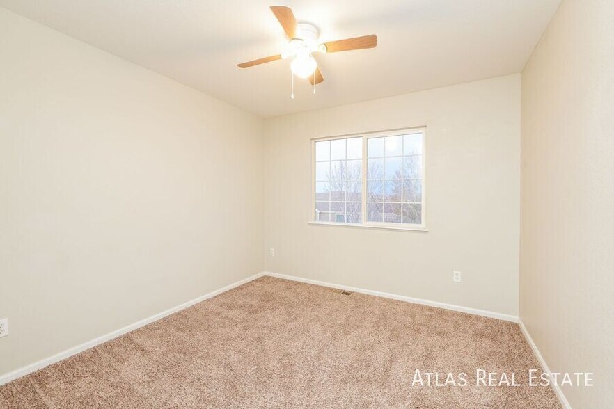 Building Photo - 6423 Elsinore Dr