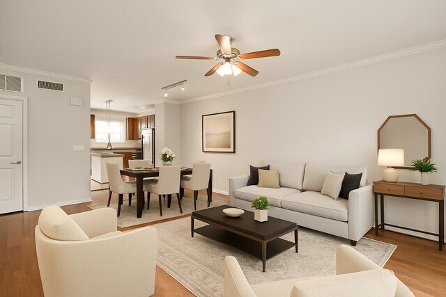 Building Photo - 9200 Westheimer Rd