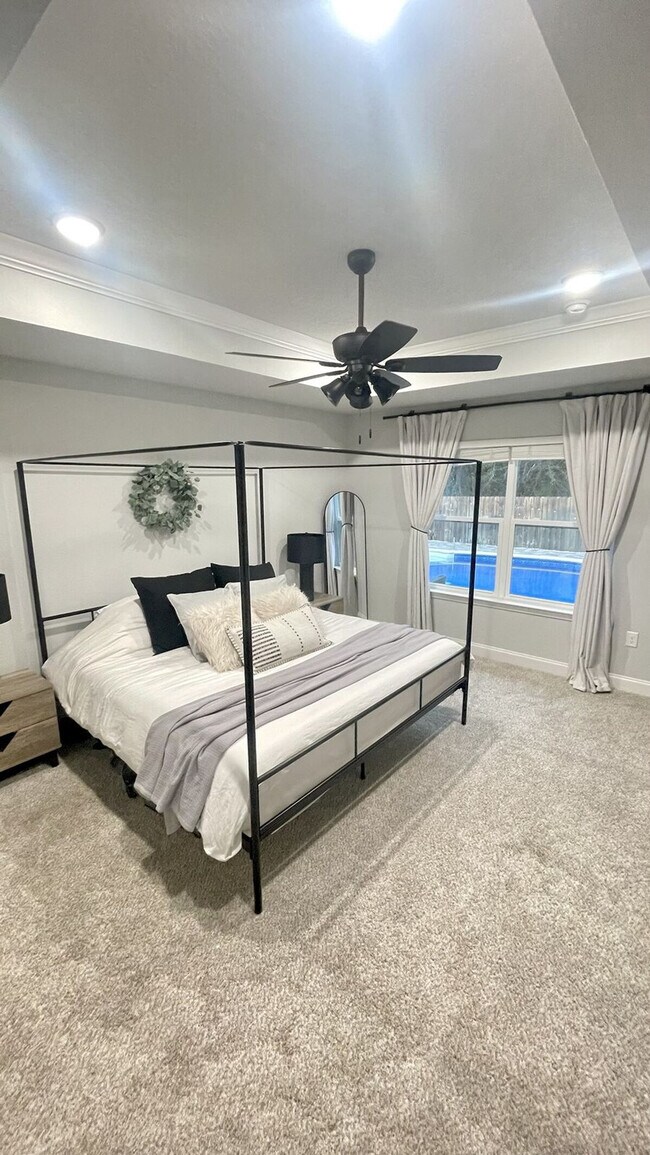 Building Photo - 2064 Constitution Dr