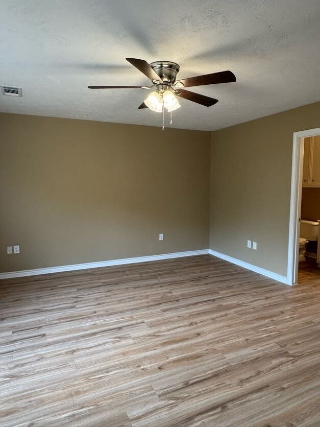 Building Photo - Great 3 bedroom situated next to Blinn College's parking lot!