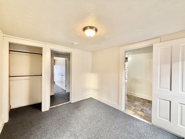 Building Photo - 809 Rockport Rd