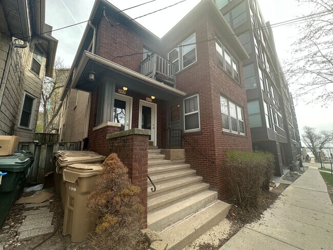 Building Photo - 205-207 S Henry St