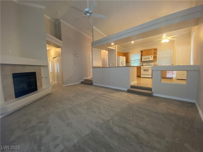 Building Photo - 7833 Hidden Village Ave