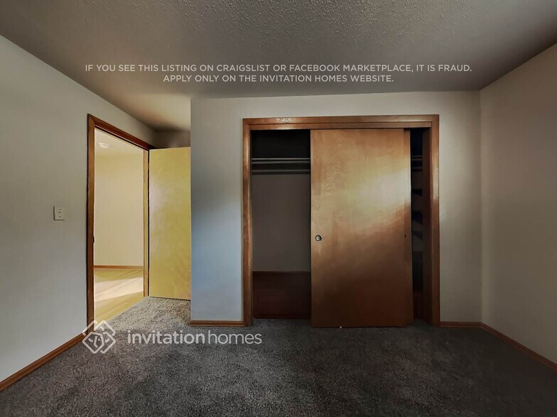 Building Photo - 617 S 301st St