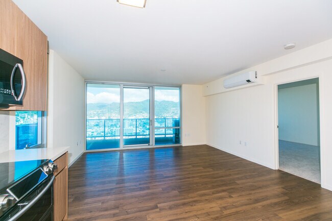 Building Photo - 1391 Kapiolani Blvd
