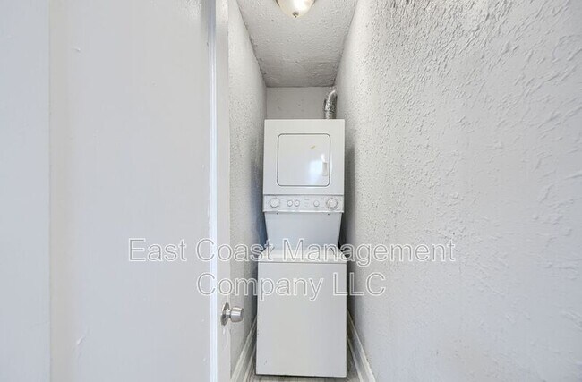 Building Photo - 2878 Harford Rd