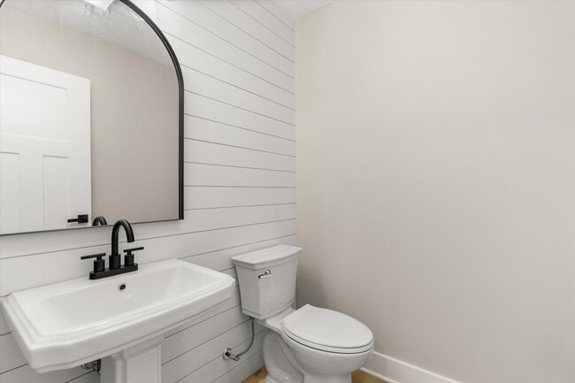 Building Photo - 110 Kevin Dr