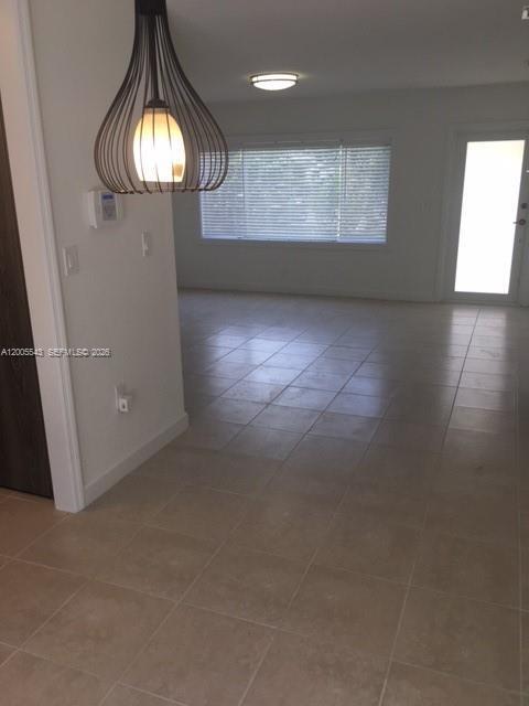 Building Photo - 805 NE 138th St