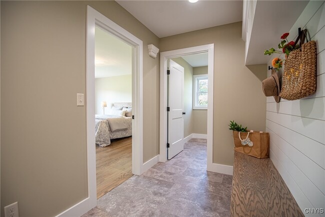 Building Photo - 6251 Meadow Dr