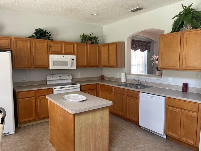 Building Photo - 1031 Solana Cir