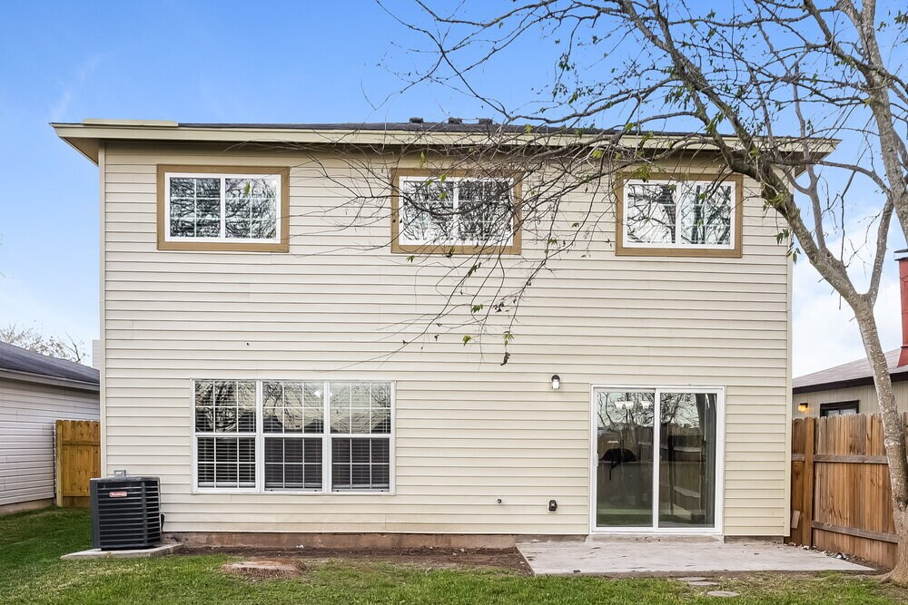 Building Photo - 4234 Sunrise Cove Dr