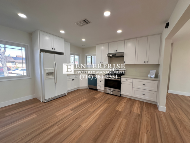 Building Photo - Stunning Remodeled Anaheim Home | 3-Bed, 2...