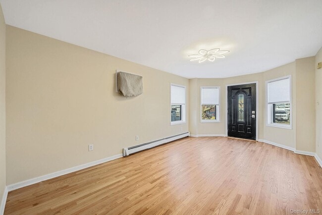 Building Photo - 272 E Harrison St