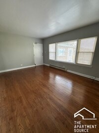 Building Photo - 8144 1/2 N Milwaukee Ave