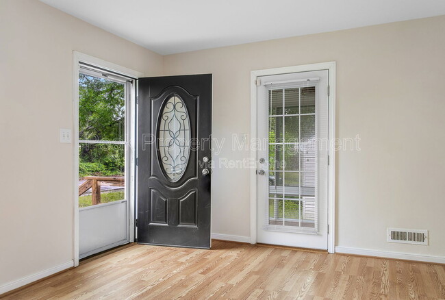 Building Photo - 8514 Wetherly Dr