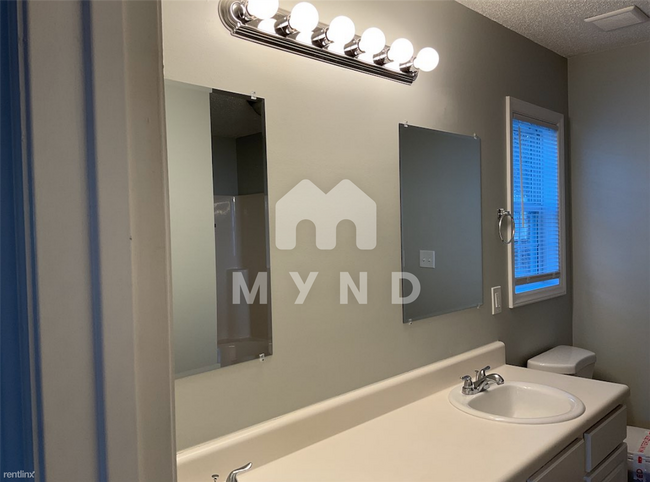 Building Photo - 3 br, 2 bath House - 177 Percheron Dr