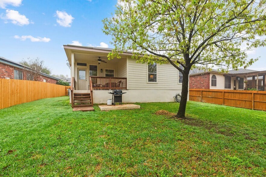 Building Photo - 13523 Topaz Lk