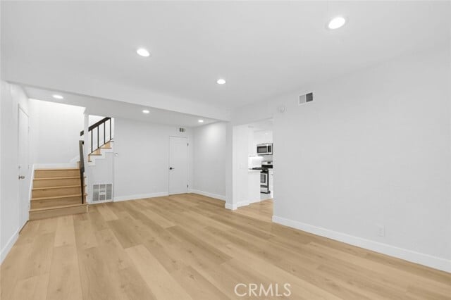 Building Photo - 7435 Shadyglade Ave