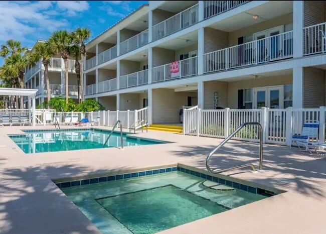 Building Photo - 3291 Scenic Hwy 98