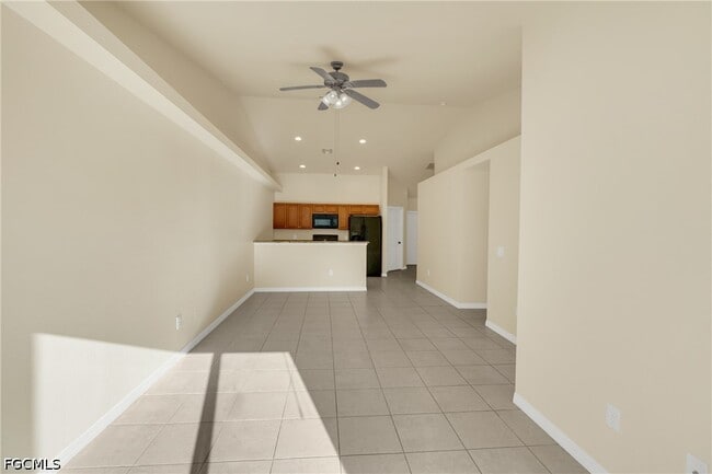 Building Photo - 4623 SW 7th Pl