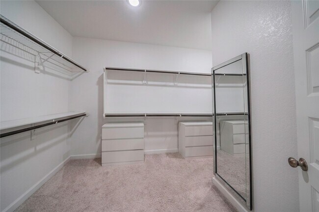 Building Photo - 21802 Blue Daisy Ct