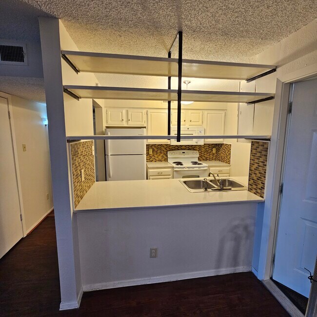 Building Photo - 11450 Audelia Rd