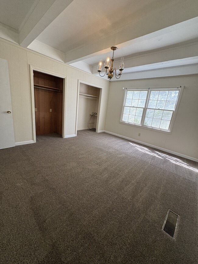 Building Photo - 1705 Alma Pl