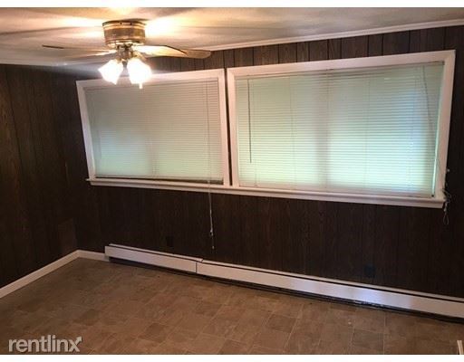 Building Photo - 19 Robert Arey Dr