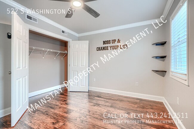 Building Photo - 522 S Washington St