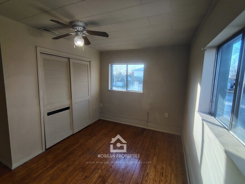 Building Photo - 2331 Broadway St