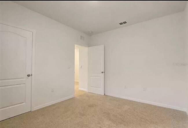 Building Photo - 292 Sofia Ln