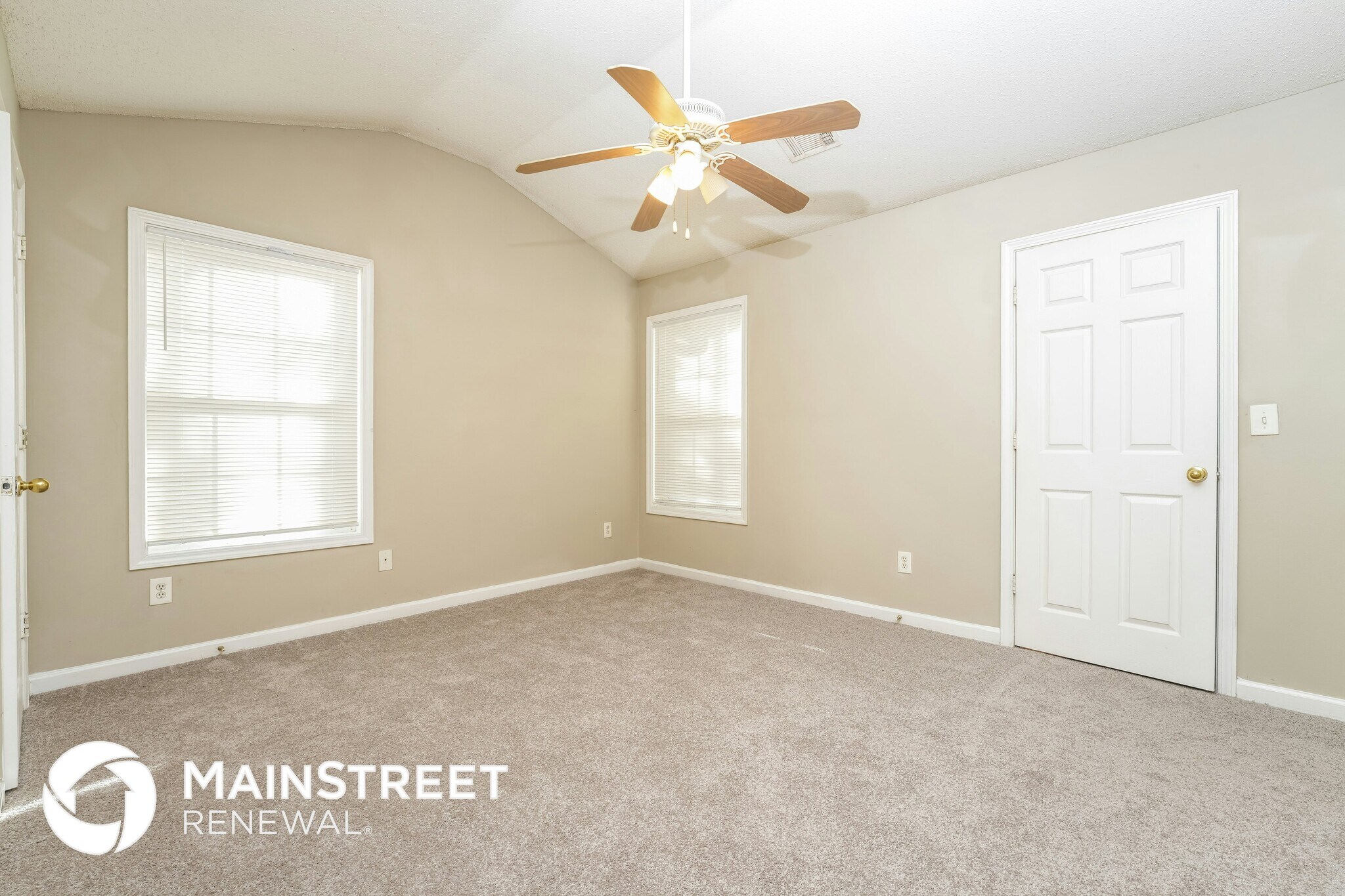 Building Photo - 8139 Green Garden Dr