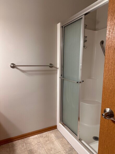 Building Photo - 1065 Reimer Rd