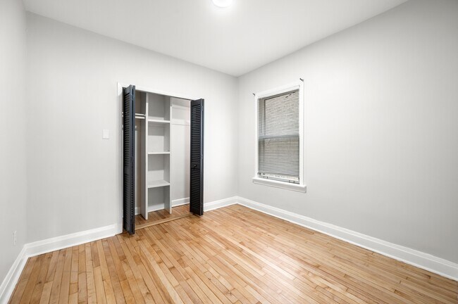 Building Photo - 4849 W Hutchinson St