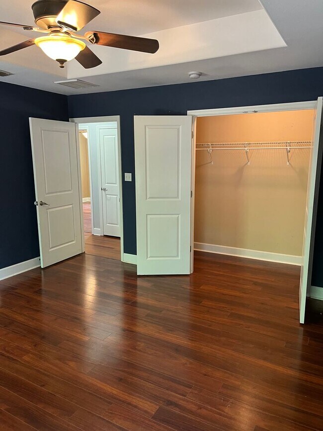 Building Photo - 3/2 home located just off N. Meridian and Available NOW.
