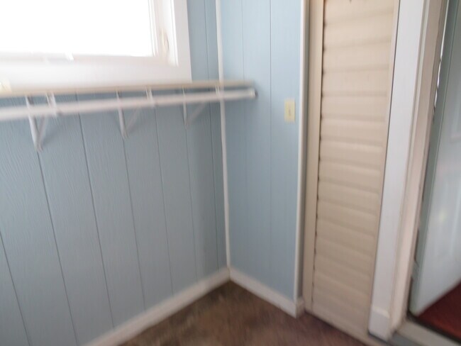 Building Photo - 2002 Cottage Ave