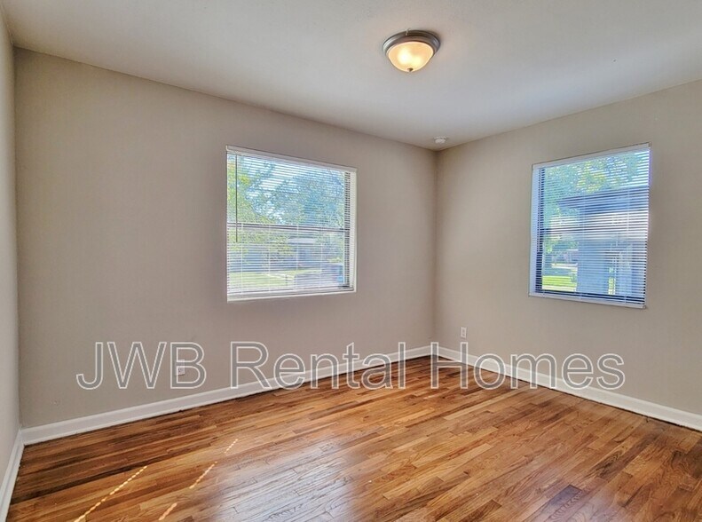 Building Photo - 2820 Calloway Cir