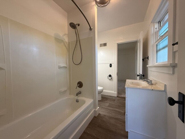 Building Photo - Charming Campbell 3 Bedroom 1 Bath Home with Backyard and Basement